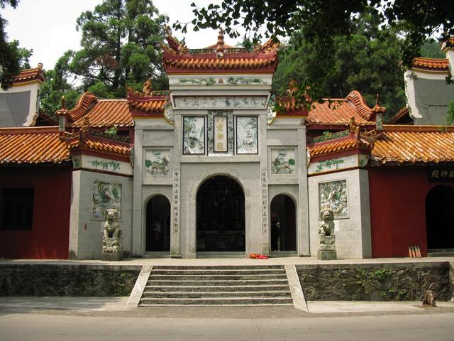 ���������Ļ�ʷ���̵�